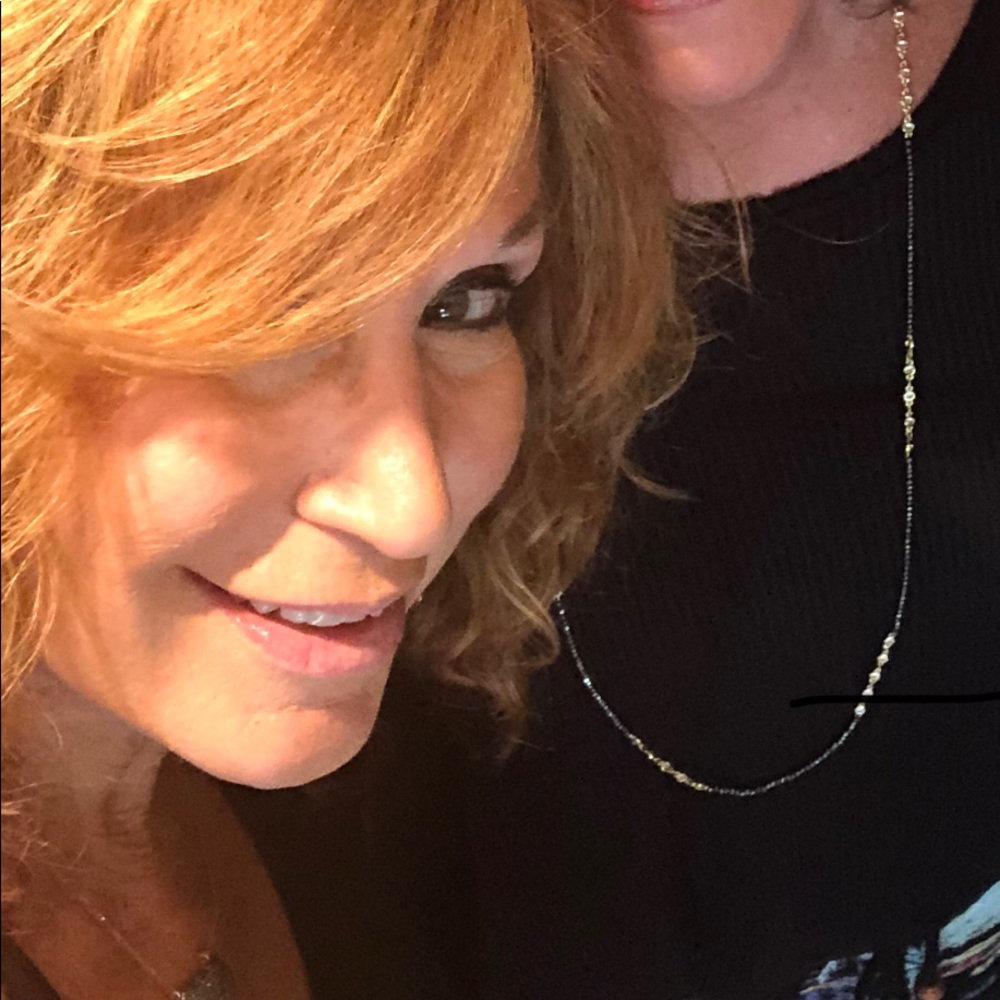 Meet your Posher, Ellen